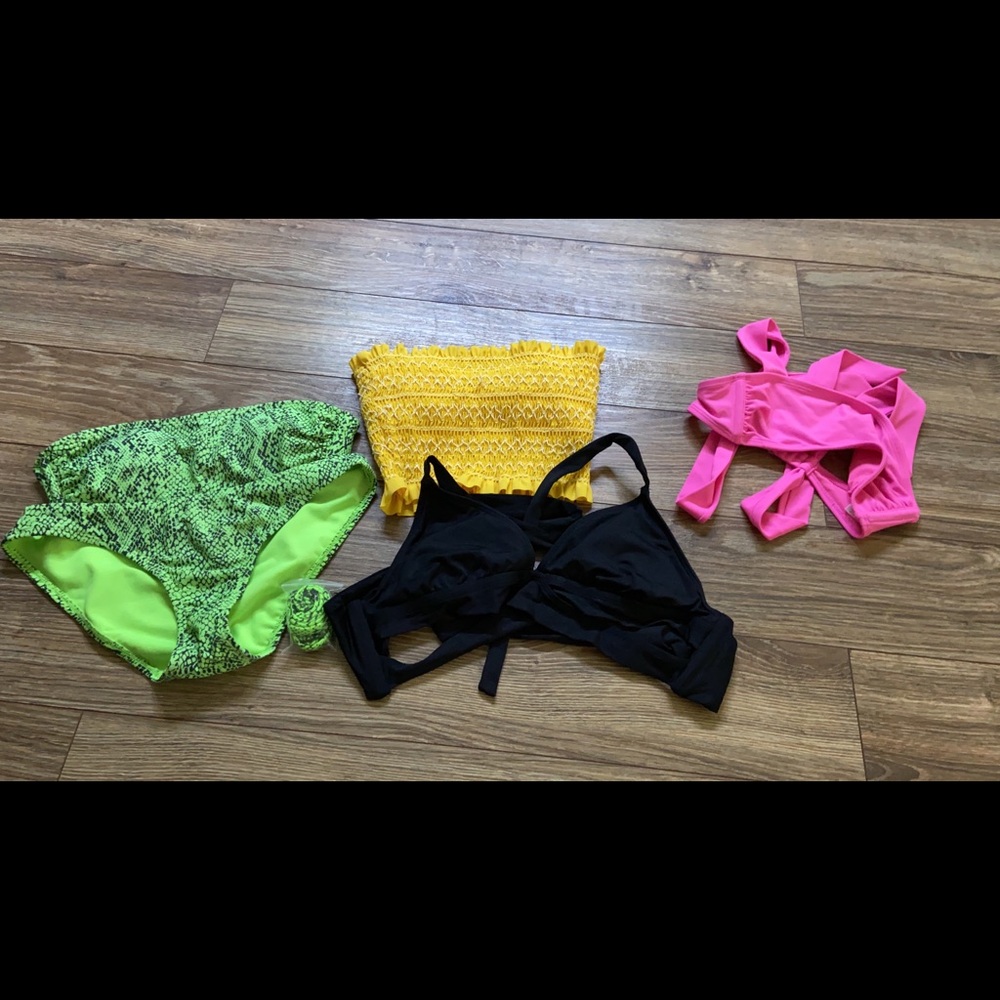 House hold items, Women’s & Girls Clothes - Picture 14 of 15